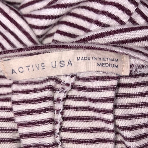 Active USA size medium oversized striped cozy top - Picture 5 of 5